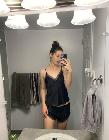 nadiafoxx69 leak onlyfans nude