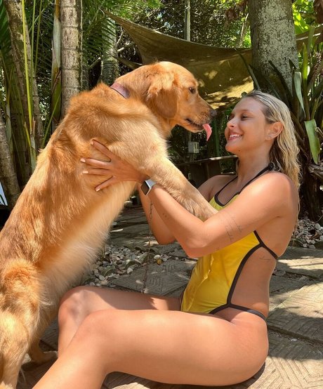 Laura Schadeck only fans