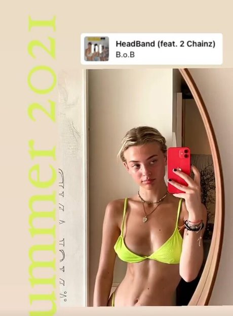 pastabianxo onlyfans strip tease