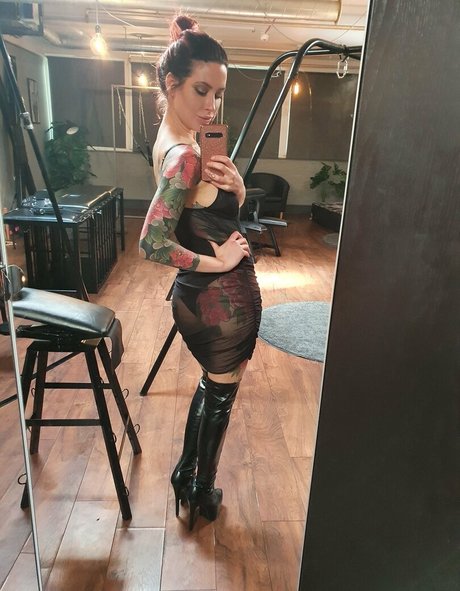 Adreena Angela onlyfans model