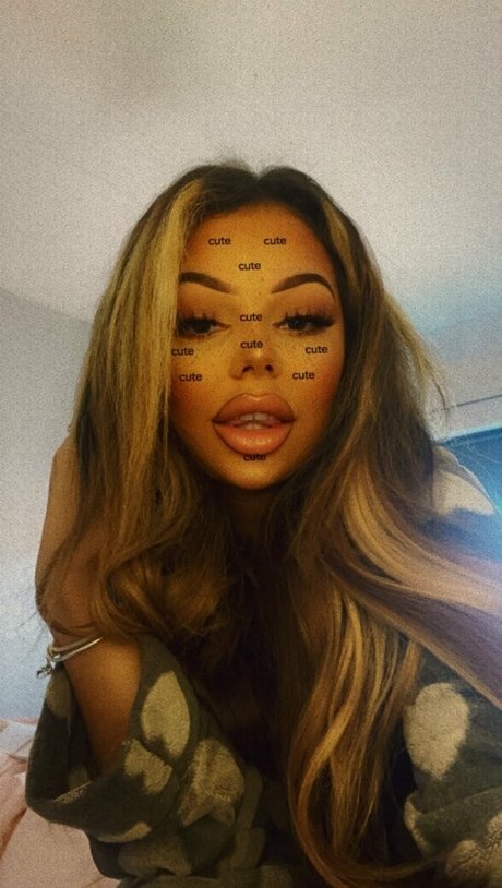 emilyexotics onlyfans picture