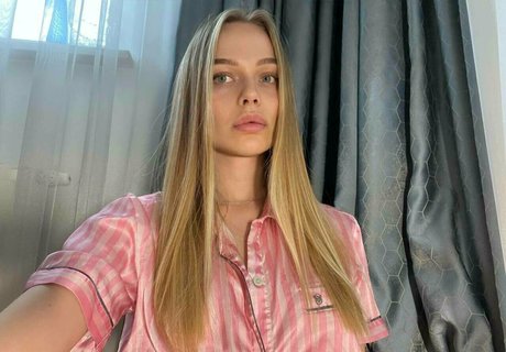 hottestvenus onlyfans strip