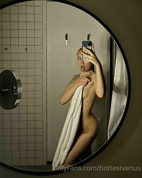hottestvenus nude leaked onlyfans
