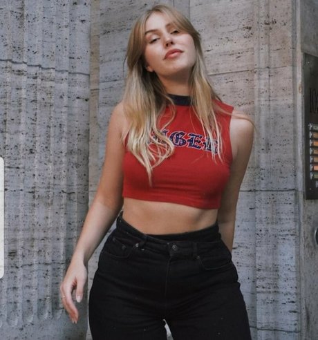 cirizzzle onlyfans model