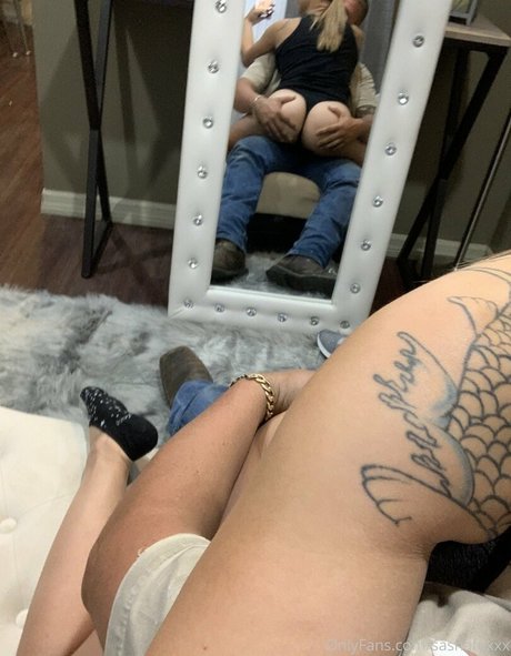 sashafoxxx onlyfans leak ass