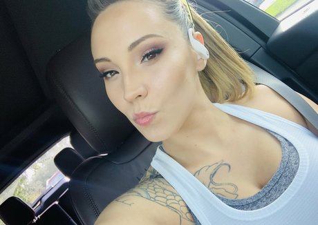 sashafoxxx only fans leaks