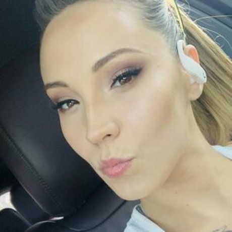 sashafoxxx only fans.