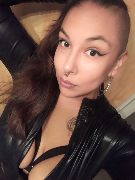 INK GIRL_ feet onlyfans