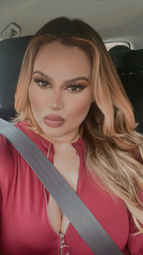 La Bruja Mari onlyfans model