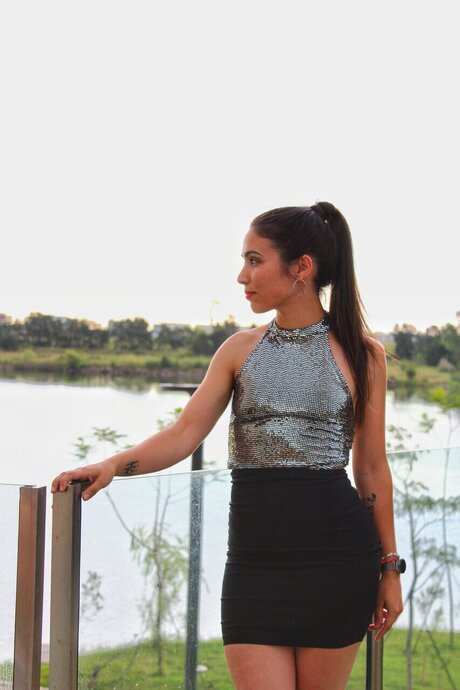 Lady Diamante onlyfans strip tease