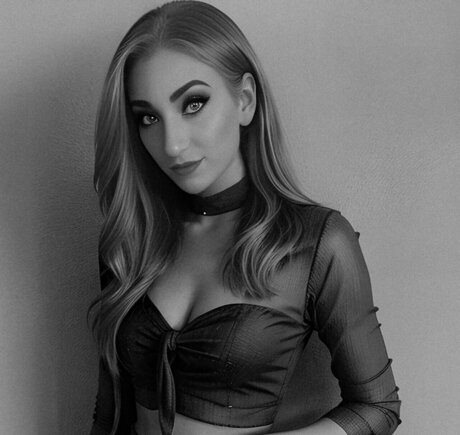 LAURA ROSE onlyfans leak new