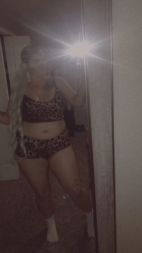 Snow Bunny_ topless onlyfans