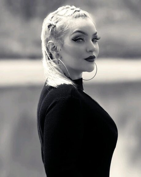 Ivey MayI onlyfans nude porn