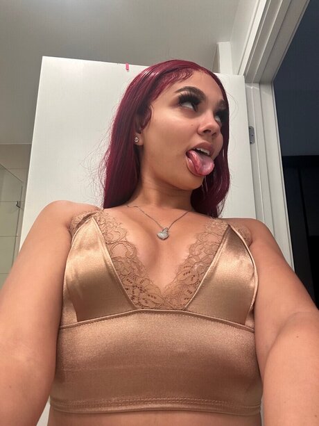Roselee VIP onlyfans images