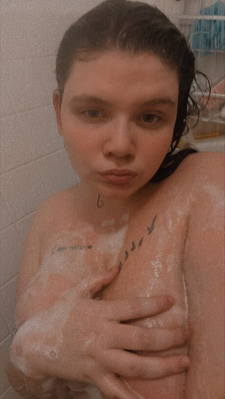 Bigtitty mommy onlyfans nude leaks