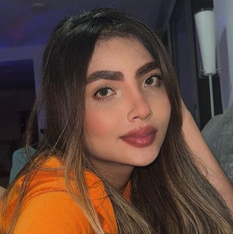 Andrea V lez tits onlyfans