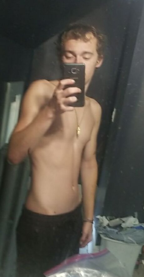 Alex7 24 leaked onlyfans sex tape