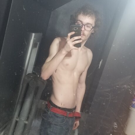 Alex7 24 naked onlyfans pics