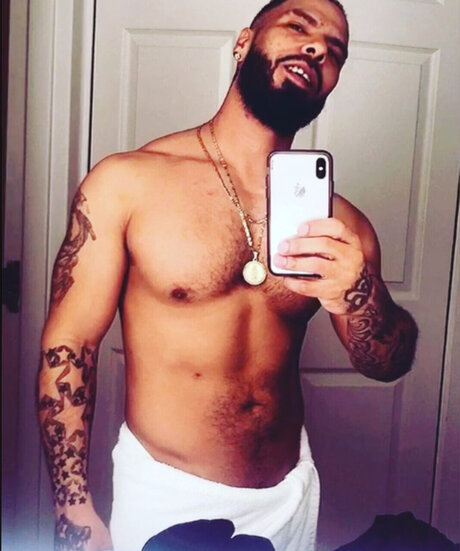 DonGeeMusic onlyfans naked