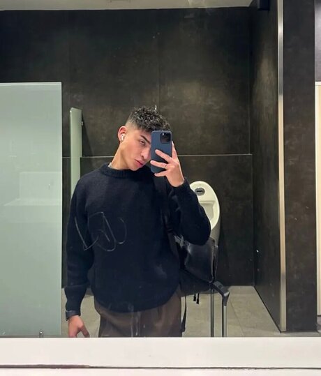 Alejo Espinosa naked onlyfans leaked