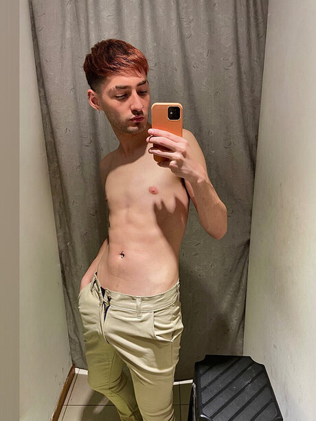 Nahuz_ onlyfans topless