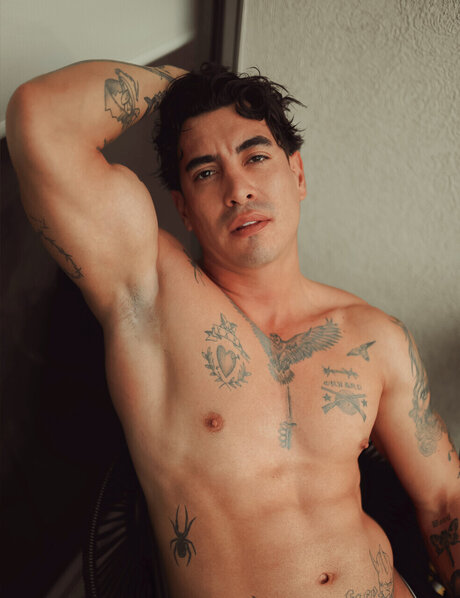 Eduardo Suave onlyfans hot