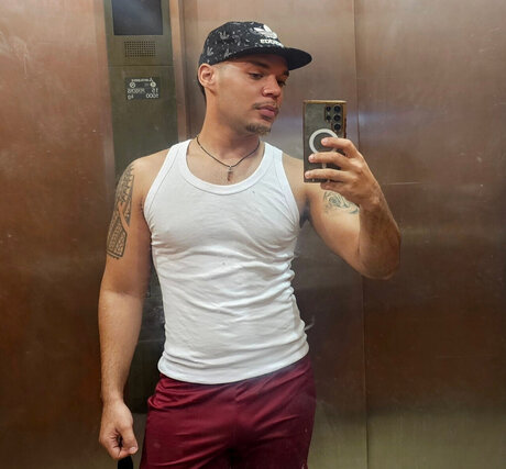 M voltaje onlyfans page