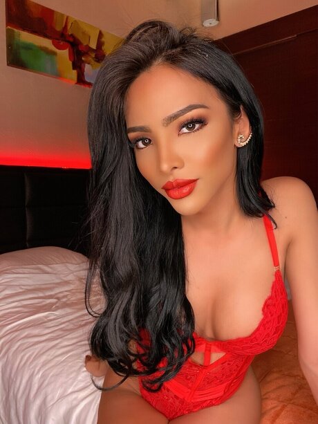 CaraSins onlyfans leak free