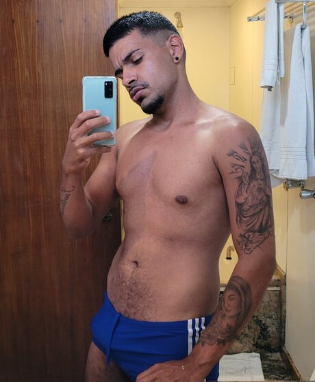Jhonny Martins ass onlyfans