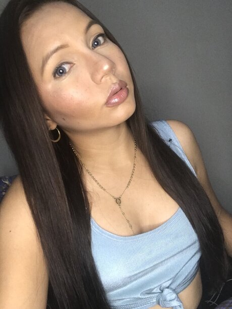 Valeria 21 porn onlyfans