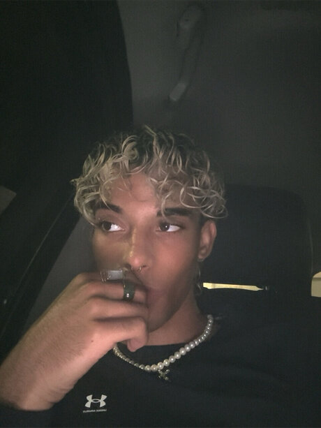 Corban Holloway onlyfans leakd