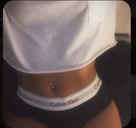 Gabrielle love 21 onlyfans model images