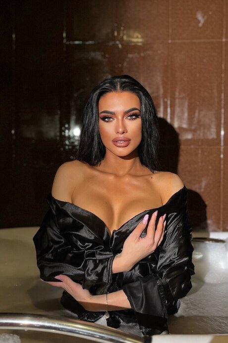 Patricia Giorgiana onlyfans model photos