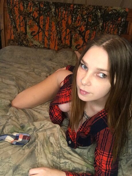 Hot Mama nude only fans