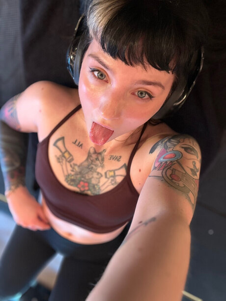 Vikki reampie only fans content