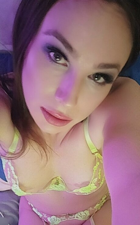 Bella Knight onlyfans leak free