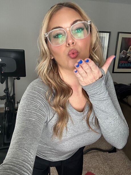 Marilyn Mo Roll VIP onlyfans pics