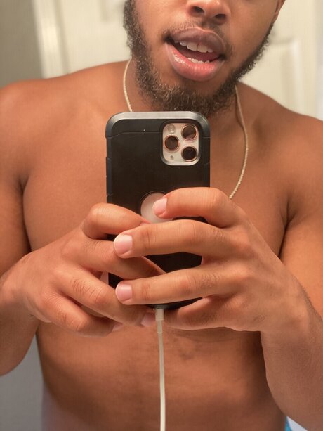 King Thomas onlyfans naked leaks