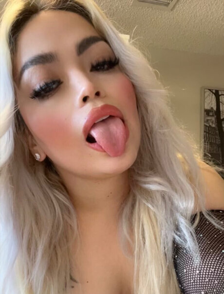 Yanii Sweet FREE PAGE porn onlyfans