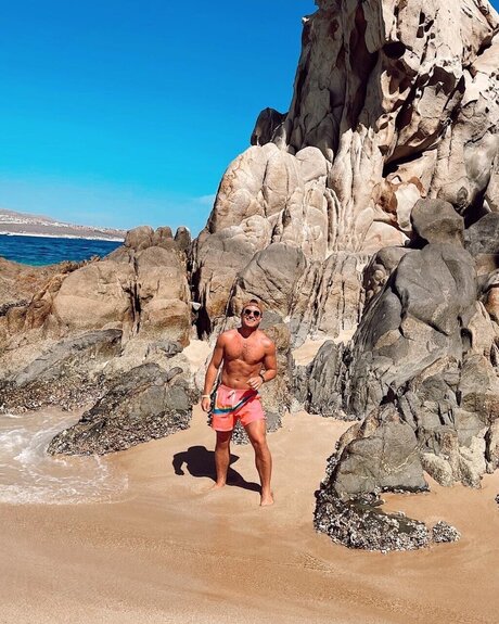 Ryan Archer onlyfans model photo