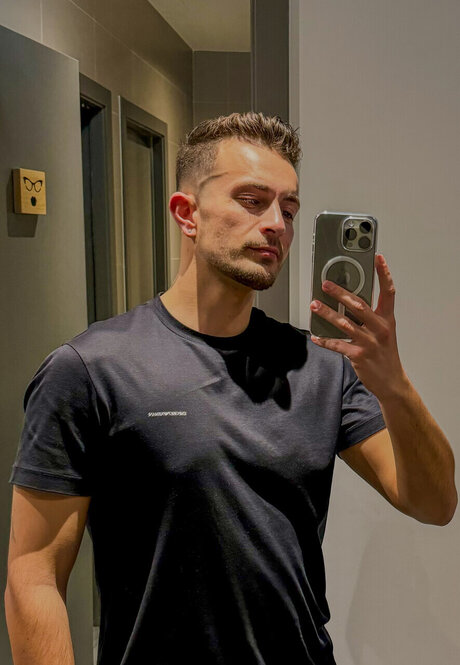 Eddie Torres nude leaks onlyfans