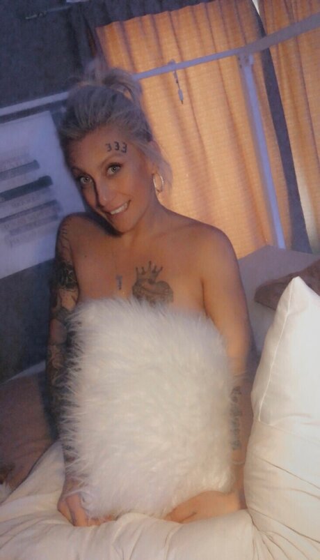 Queen Status naked leaked onlyfans