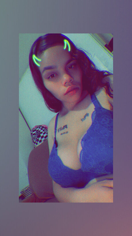 UrFavoriteLightSkin69 onlyfans nudes leak