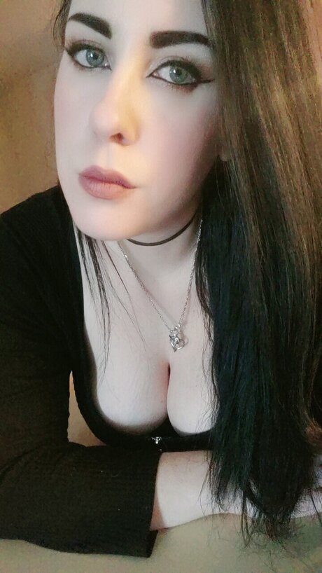 Avellyn nude only fans