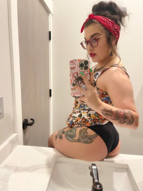 Pilot Jones onlyfans pic