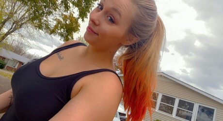 Princessapeechy96 onlyfans de