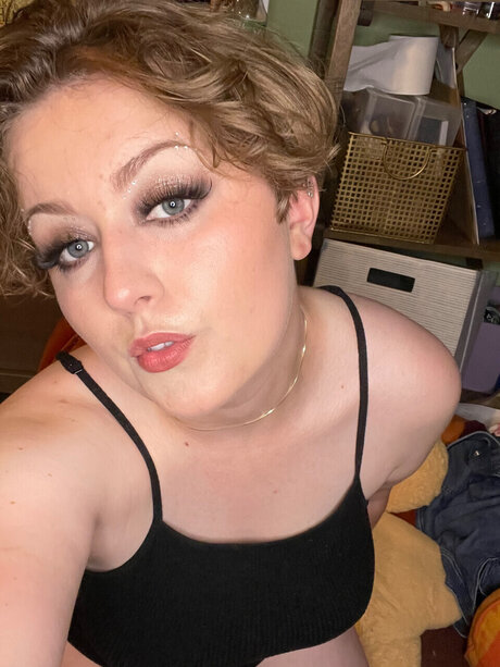 LJTollens onlyfans topless