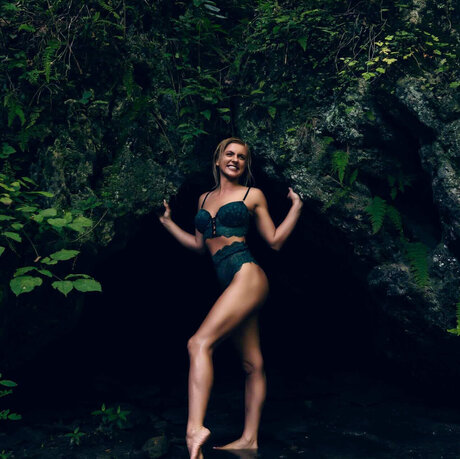 Real Girlfriend nude on onlyfans