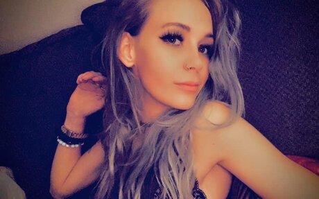 Risqu Vixenn onlyfans public photos