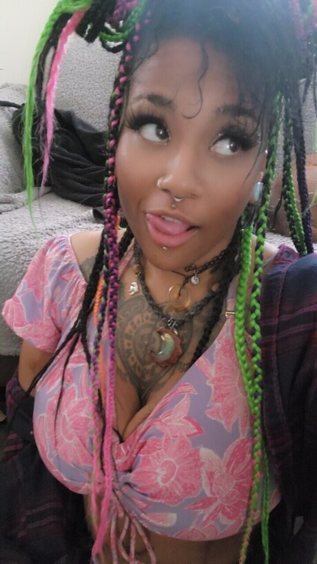 Glitch Goddess only fans sex